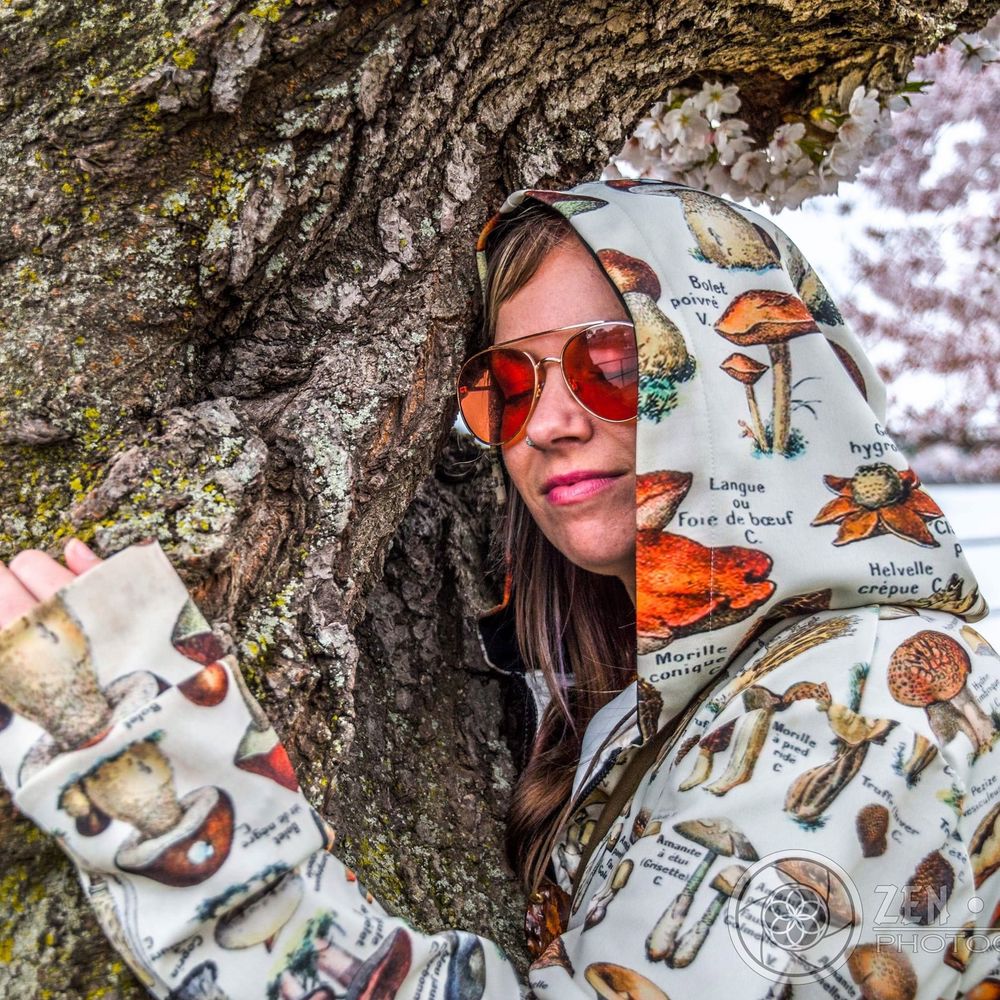 Meet your Posher, Cait